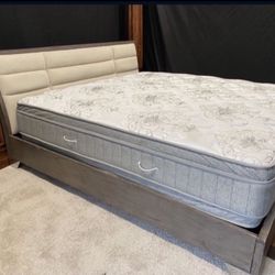 LOVELY💖 QUEEN 💖MATTRESS 💖AND BOX 💖SPRING 