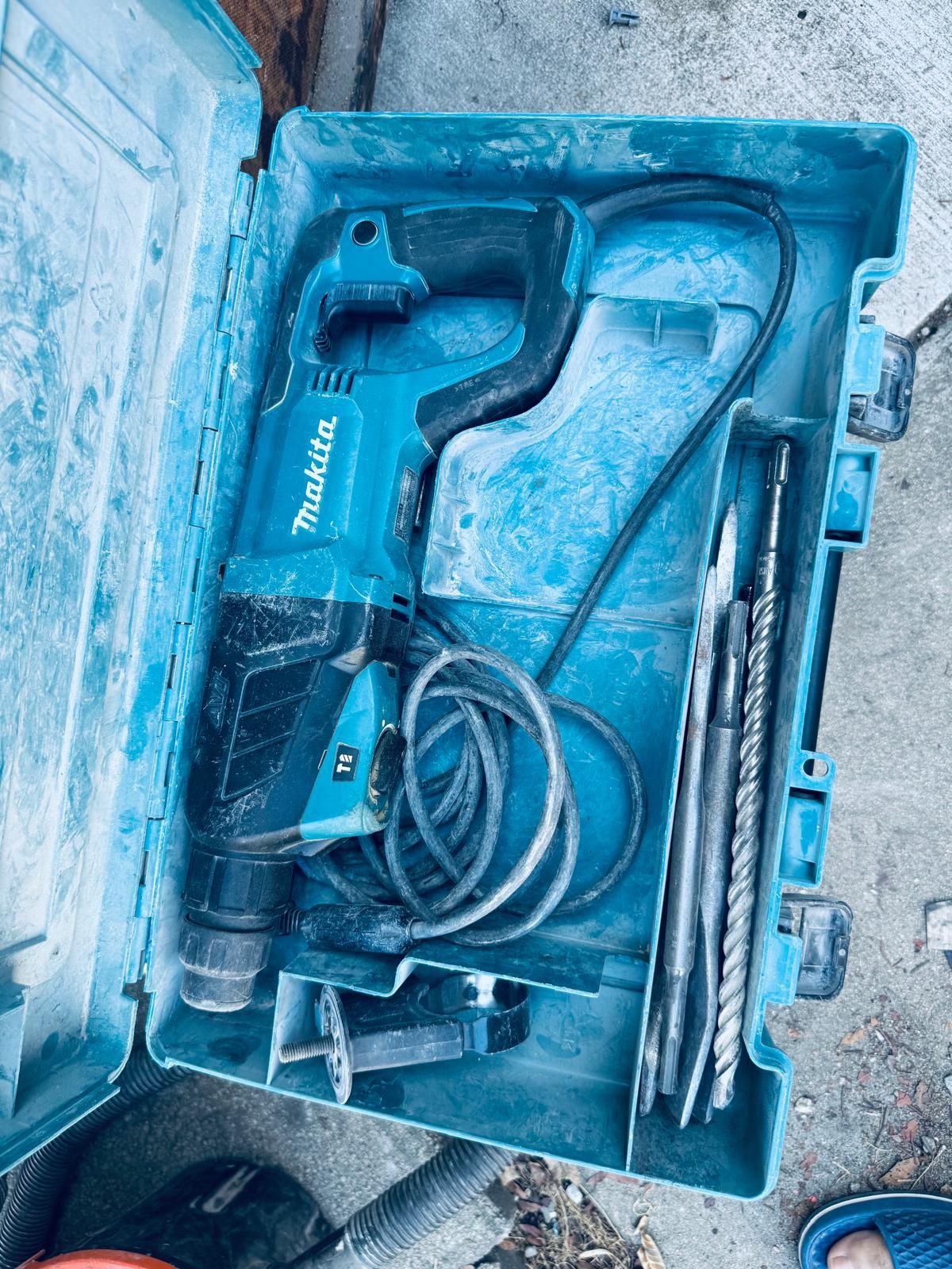 Chipi Hammer Makita