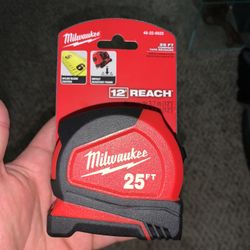 Milwaukee 25ft Measuring Tape
