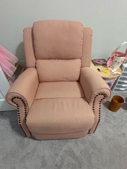 Recliner – Good Condition