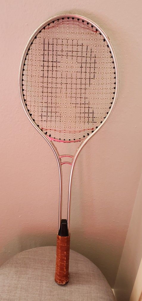 SILVER FLASH Tennis Racket 4 3/8 L Model # SKN861316 Roddy