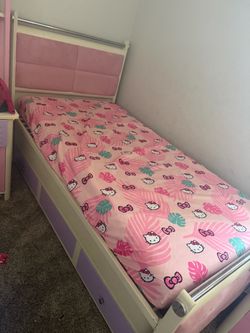 Bedroom set with a pullout bed