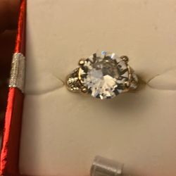 Large Bling Ring For The Holiday Party Costume Jewelry Vintage But New In Gift Box