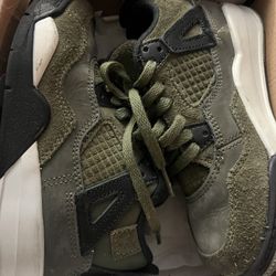 Olive Retro 4 Size 11