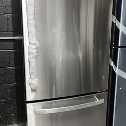 NEW 30” Bottom-Freezer Refrigerator