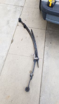Toyota leaf springs