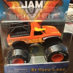 Monster Jam. Chase. Toro Loco. Ride Truck. 