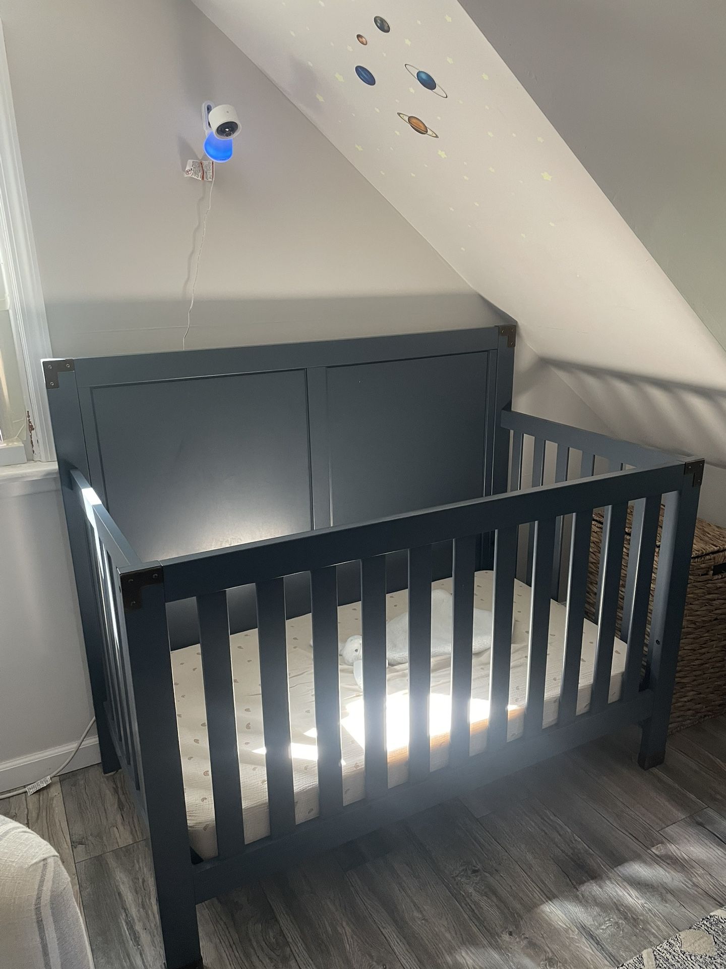 4 In 1 Delta crib