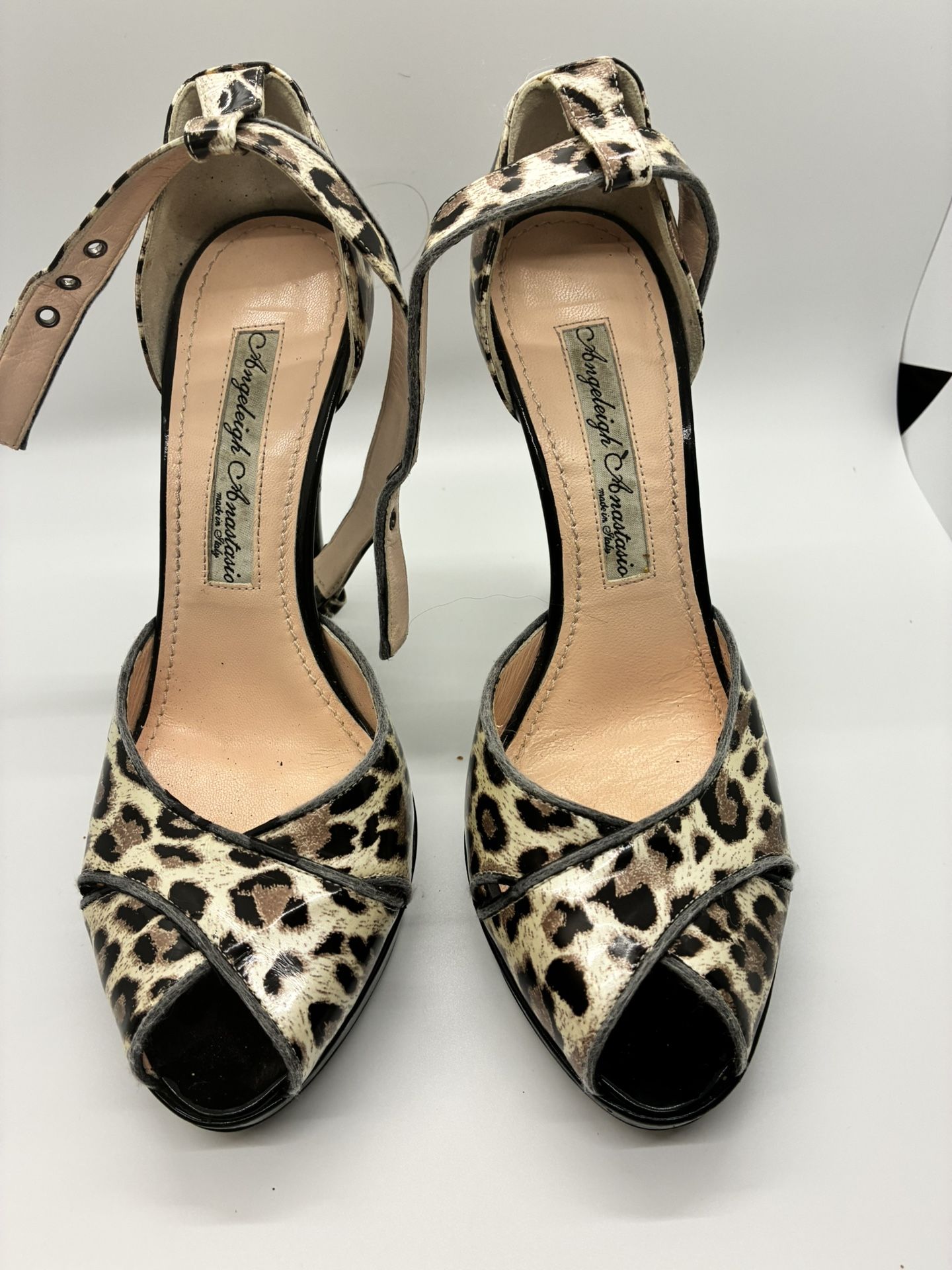 Angeleigh Anastasio Italian Leather Heels 6.5