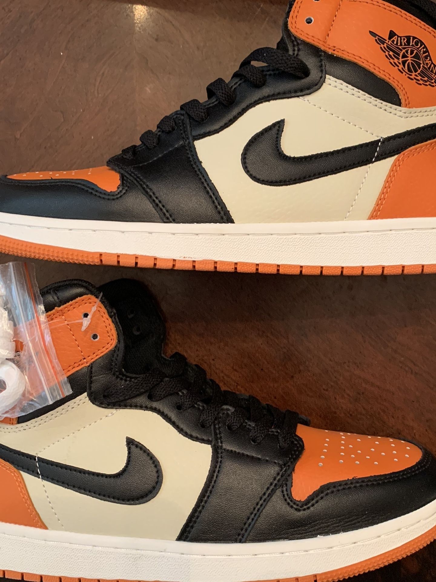 Air Jordan 1 - Shattered Backboard