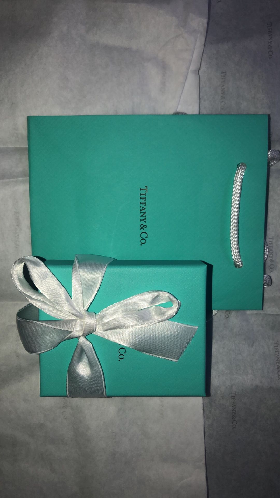 Tiffany & Co. knot pendant necklace