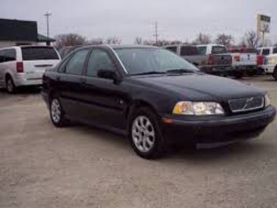 2000 Volvo S40