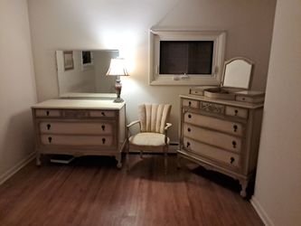 Bedroom set