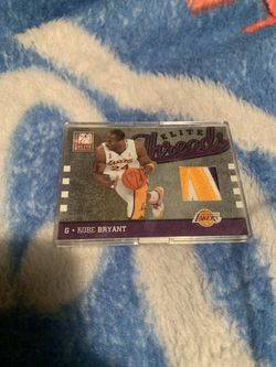 Kobe Bryant 2009 Donruss Elite Threads Game worn Patch Numbered 22/24