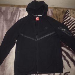Nike Tech Fleece 