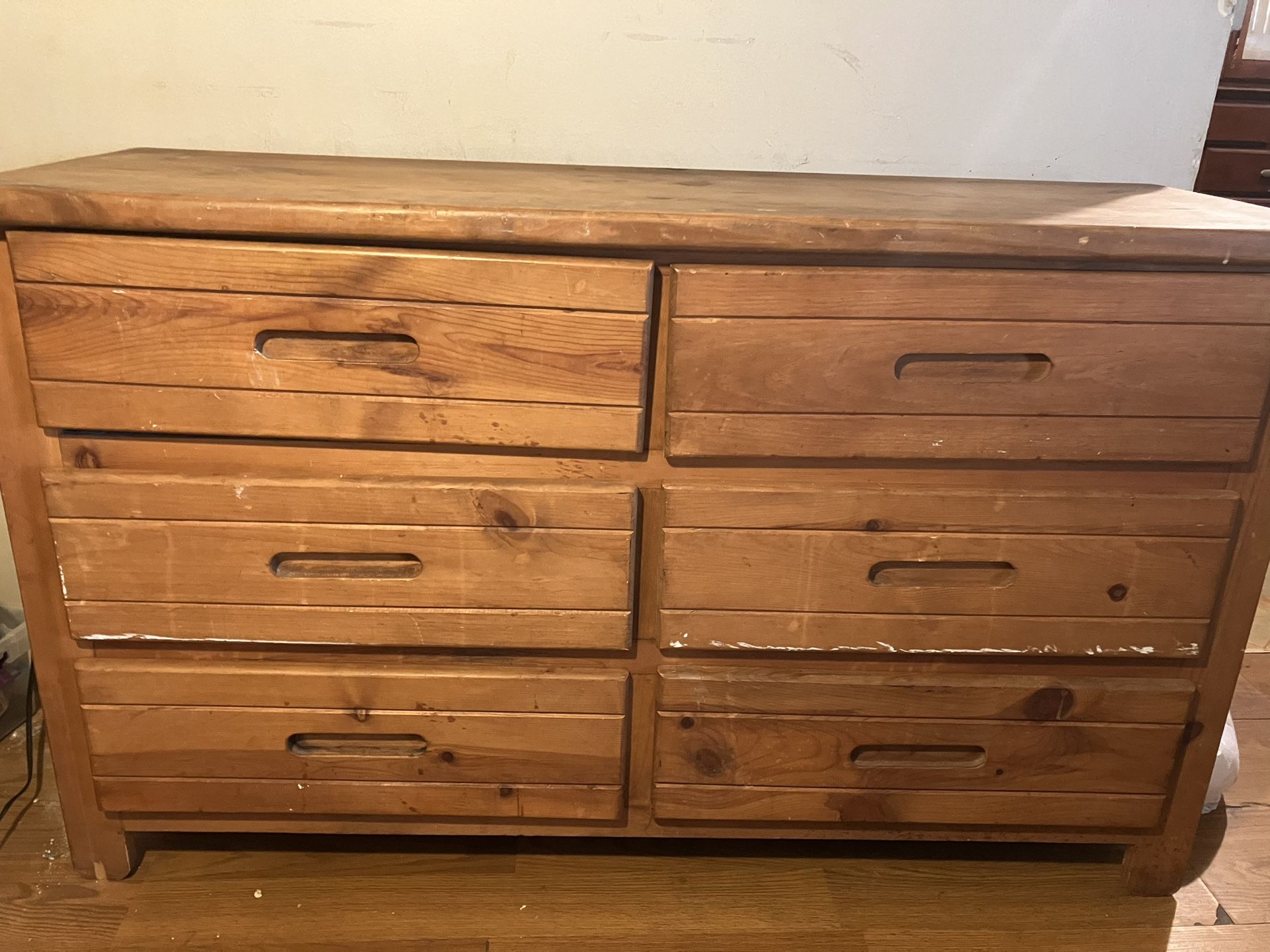 Wooden Dresser 6 Drawers