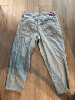 Baggy jeans