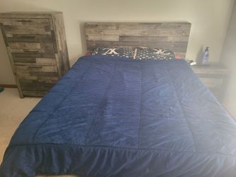 Queen Bedroom Set 