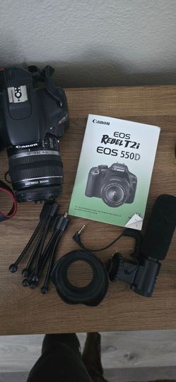 Canon EOS Rebel T2i with Accessories