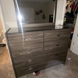 Ashley Furniture Queen Bedroom Set 