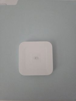 Merchant SQUARE Device- chip insert/tap