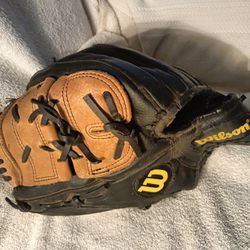 Wilson Pro Select Model A2476 12 1/2" Black/Beige Glove