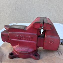 Vintage 3 1/2 Inch Craftsman Vise 