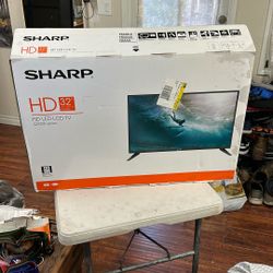None Smart Sharp TV 32 Inch