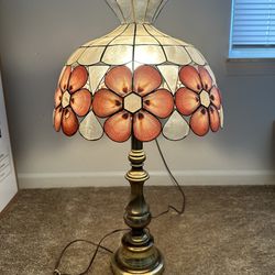 Vintage Large Brass Capiz shell Tiffany style Stained Glass Table Lamp 27x14x16
