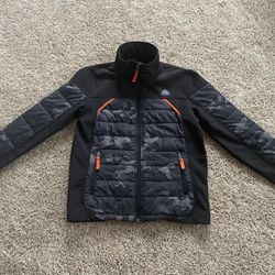 Boys size 14/16, fits better 12 years old. Snozu jacket thin windbreaker