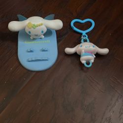 Cinnamoroll phone stand and keychain