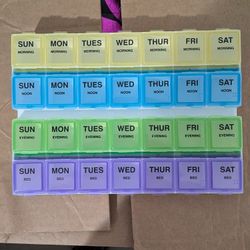 Weekly Pill Divider