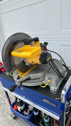 DeWalt DW705 12” Compound Miter Saw