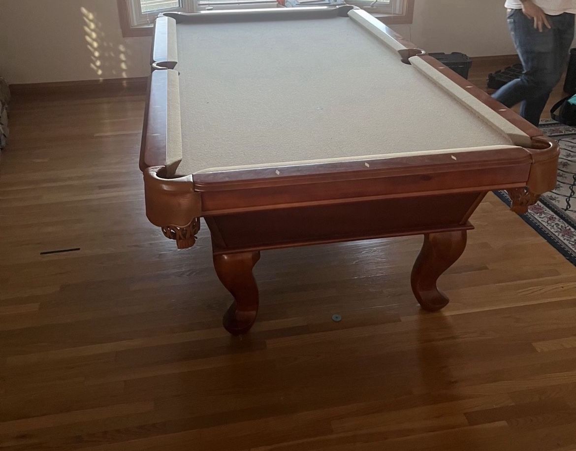 Pool Table ( Free Delivery & Set Up )