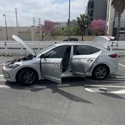 Hyundai Elantra 2017