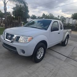 2017 nissan frontier dessert runner