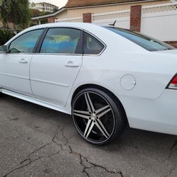 Chevy Impala LT, Clean Title, Smogged, 22"rims, Clean Inside And Out 