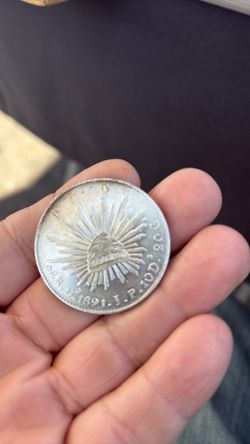 8 ríales.