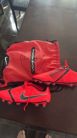 Soccer cleats