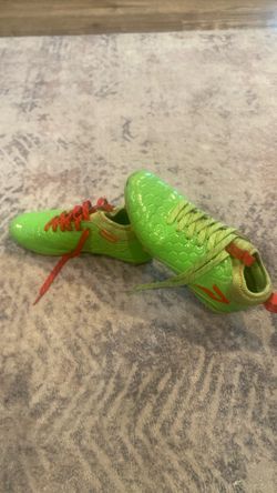Phenom football cleats. Ninja turtle edition. 5.5