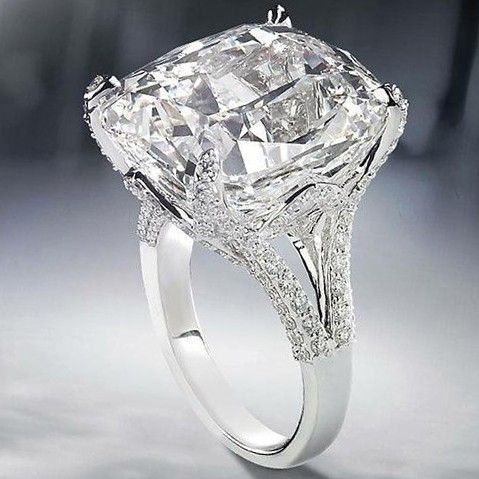 "Crystal Clear Super Large Radiant Cut Zircon Silver Plated Wedding Ring, L159