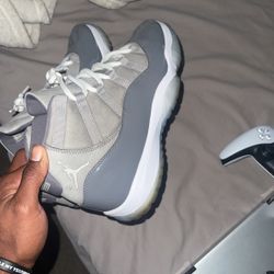 Cool Grey 11