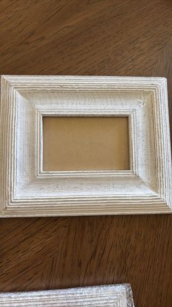 World White Distressed Wood Picture Frame