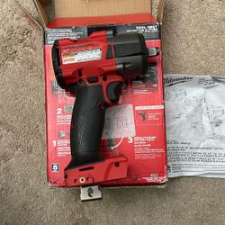Milwaukee M18 1/2 Mid Torque Impact Wrench 