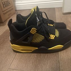 Jordan 4 thunder size 10