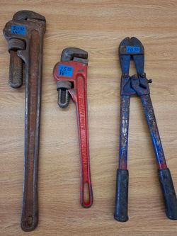 Pipe Wrench