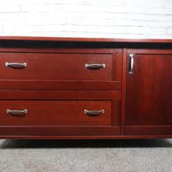File cabinet + Delivery Included