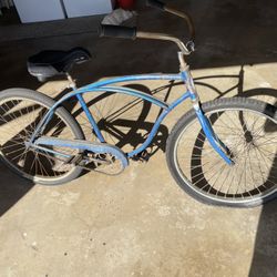Vintage Schwinn Cruiser Bike $100