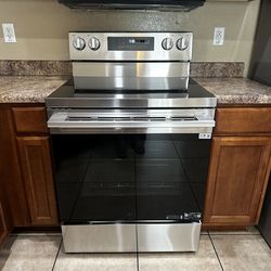 LG Electric Stove