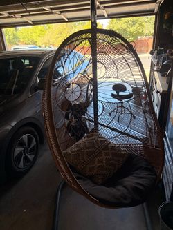 Indoor/outdoor lounge chair